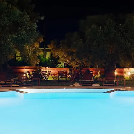 Kamares Luxury Apart-hotel 4*