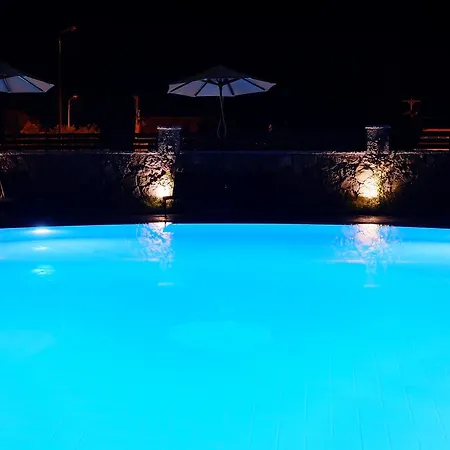 Kamares Luxury Aparthotel