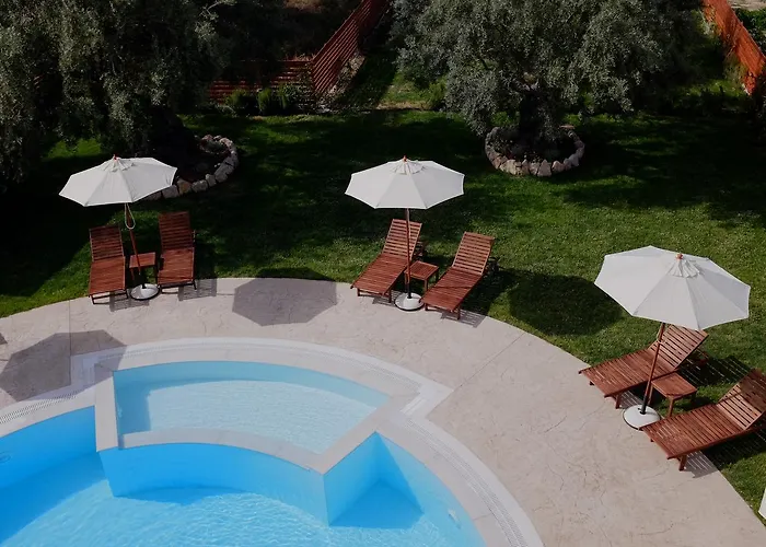 Kamares Luxury