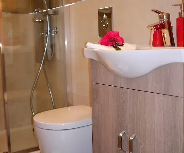 Kamares Luxury