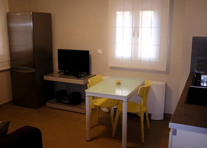 Kamares Luxury