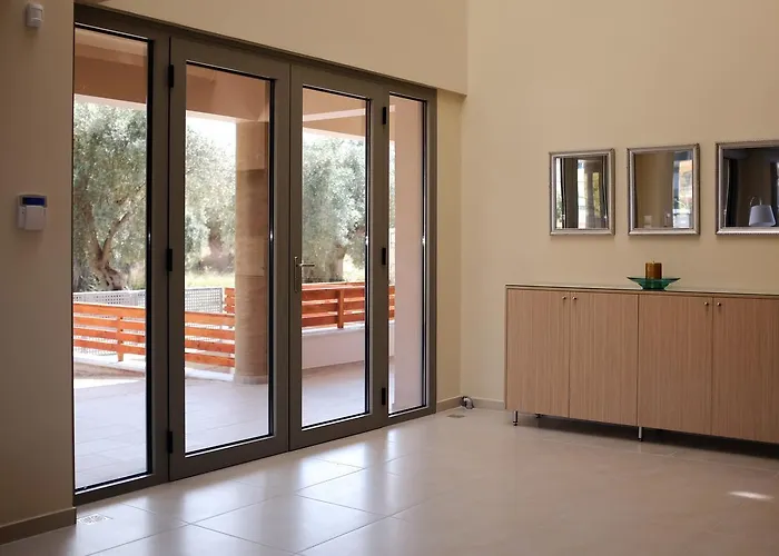 Kamares Luxury Apart-hotel 4*
