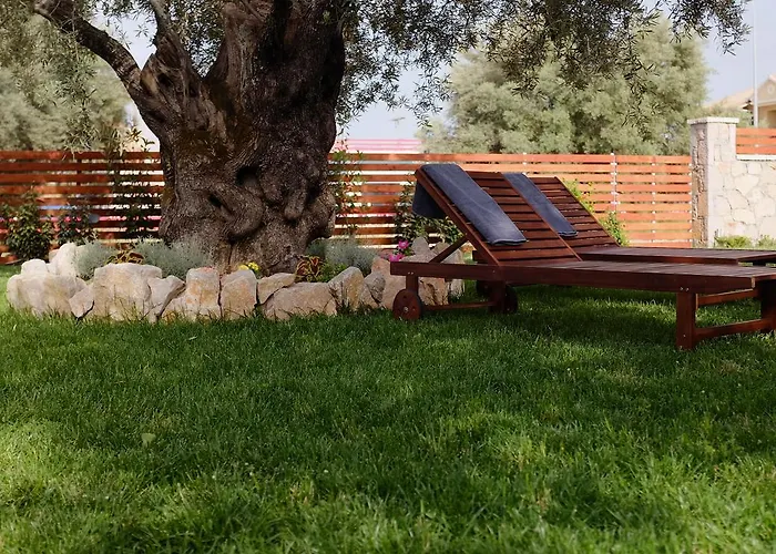 Apart-hotel Kamares Luxury 4*